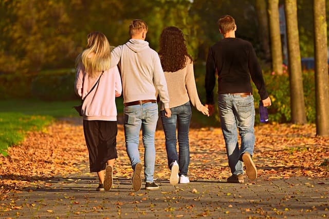 Why It’s Important to Surround Yourself with People Who Support Your Dreams