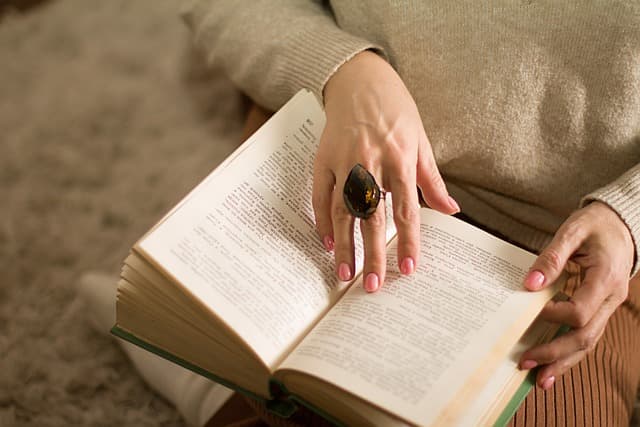 Book Club: “What Women Don’t Say”